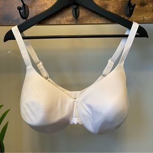 BALI One Smooth U Concealing and Shaping Underwire Bra 3W11 In White size 38DD
